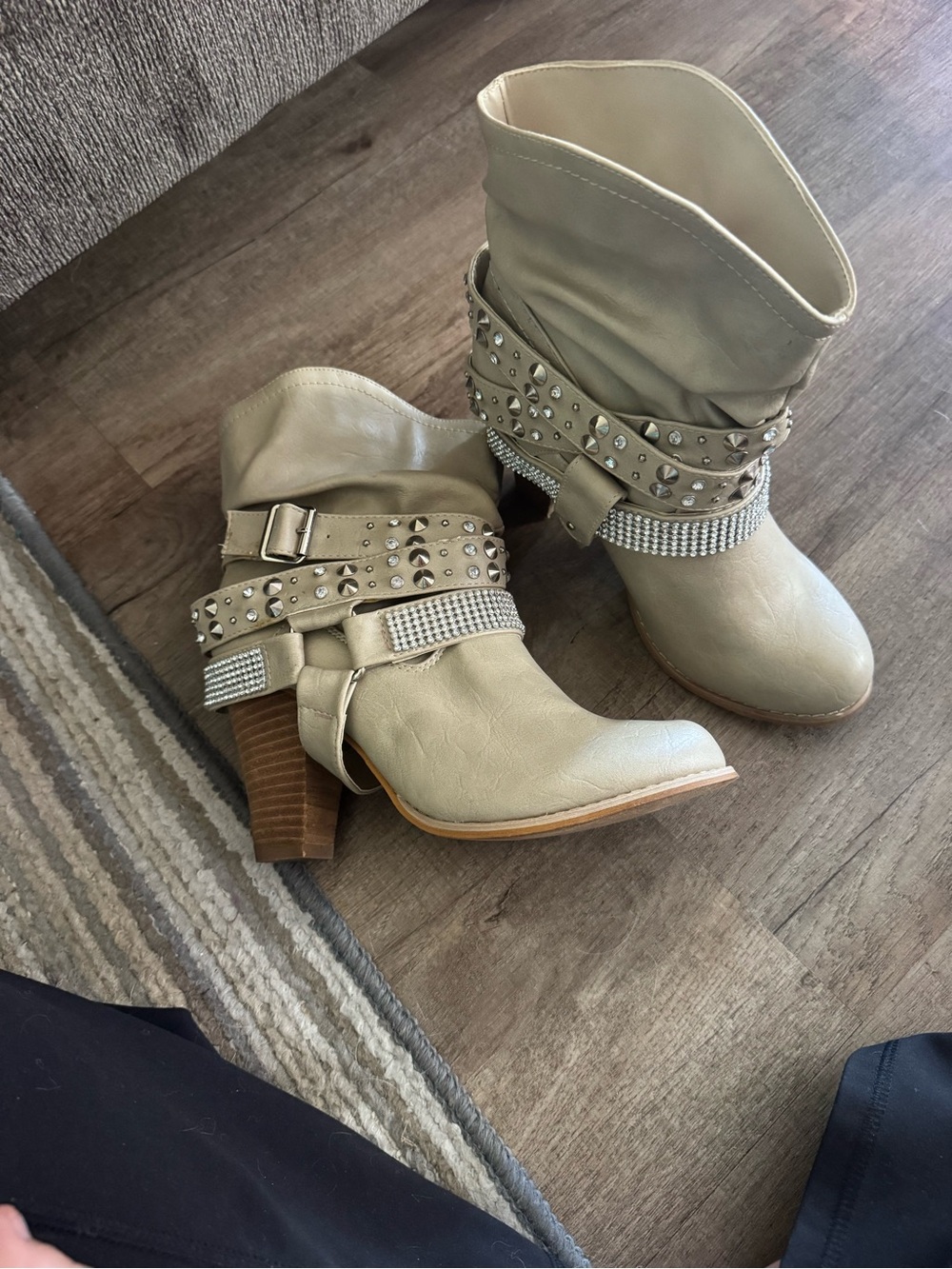 Boots size 7.5